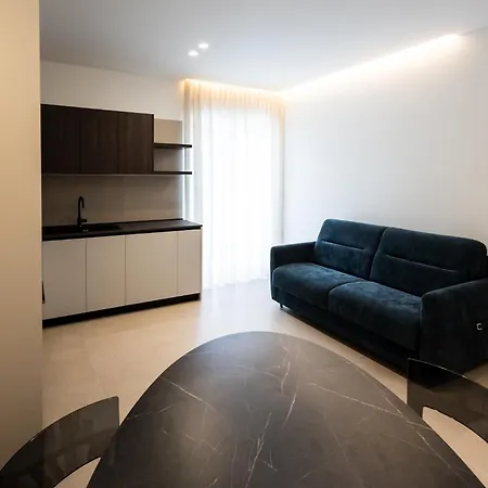 Lenuccia Apartment *