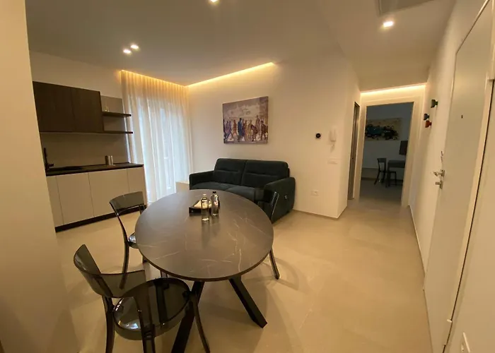 Lenuccia * ماتيرا